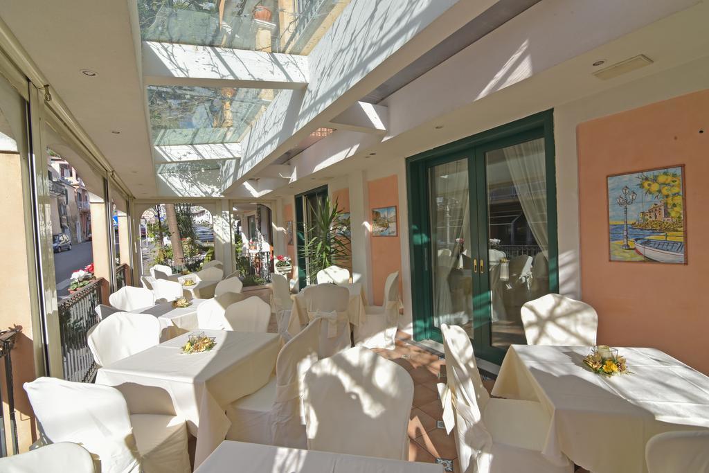 Hotel Santa Lucia Minori Exterior foto