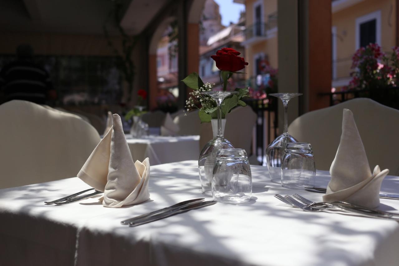 Hotel Santa Lucia Minori Exterior foto